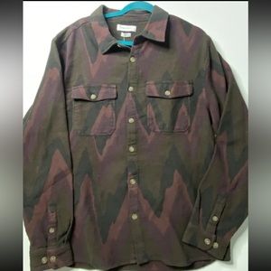 New with tag Urban Outfitters Aztec Print Flannel Shirt Mens Large